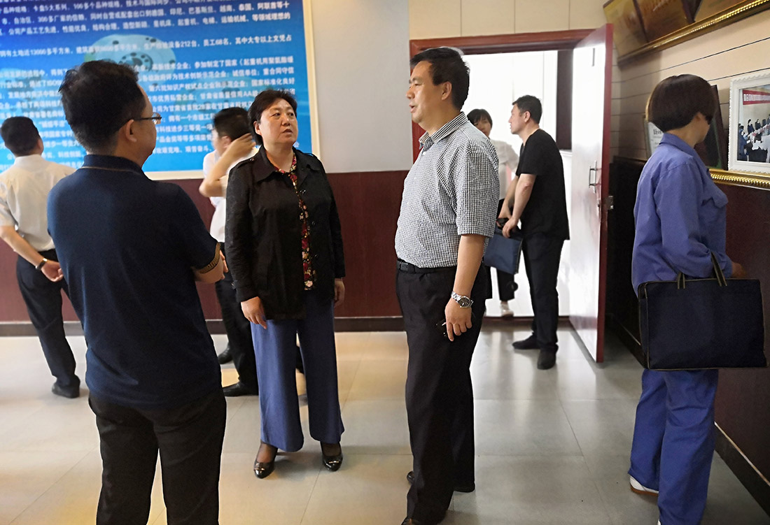 省委军民融合办主任及市纪委书记检查指导工作